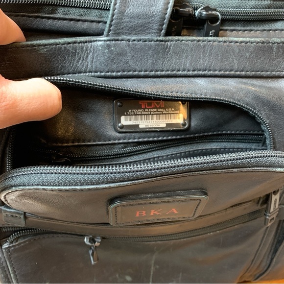 Tumi Black Leather Men's Briefcase - Picture 7 of 8